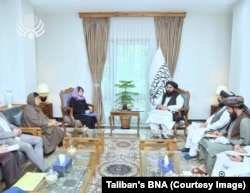 جریان دیدار معاون سرمنشی سازمان ملل با امیرخان متقی سرپرست وزارت خارجه حکومت طالبان درکابل