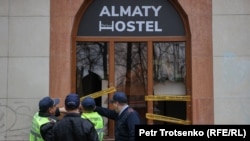 Өрт тутанган Алматыдагы хостел. Тилсиз жоо 13 кишинин өмүрүн алды. 30-ноябрь, 2023-жыл. 