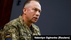 Російська армія застосовує приблизно вдвічі більше артилерійських снарядів, ніж українська, заявив Олександр Сирський