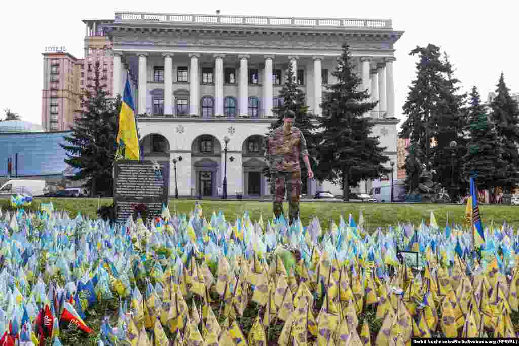 Прапорці на честь загиблих оборонців України...&nbsp; &nbsp; &nbsp; &nbsp; &nbsp;&nbsp;