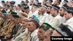 Эмомали Рахмондун дин ишмерлери менен жолугушуусу. Дүйшөмбү шаары, 9-март