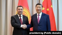 Кыргызстандын президенти Садыр Жапаров менен Кытайдын лидери Си Цзиньпиндин Астана шаарындагы кездешүүсү, 
3-июль 2024-жыл. 