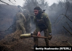 ЗСУ в умовах браку снарядів стримує російський наступ на півдні України. 12 березня 2024 року