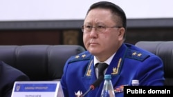 Курманкул Зулушев баш прокурор болуп 3,5 жылдан ашык убакыт иштеди.