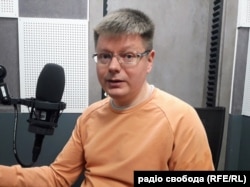 Олександр Боронь, літературознавець