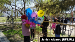 Шар сатуучу. Баткен