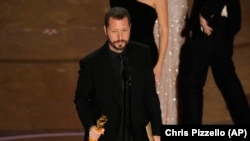 Документальний фільм Мстислава Чернова «20 днів у Маріуполі» здобув головну нагороду у світі кіно – премію «Оскар»