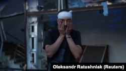 Поранений недавнім ударом військ РФ чоловік у Краматорську (фото ілюстративне)