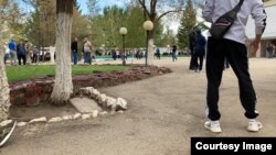 Сотни шахтёров бастуют в Улытауской области. По состоянию на 13 часов 14 августа акция всё ещё продолжалась