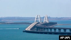 Крым көпүрөсү, архивдик сүрөт.