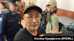 Олжобай Шакир Аламүдүн райондук сотунда. 14-май, 2024-жыл.