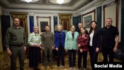 Գրետա Տունբերգը Վլադիմիր Զելենսկու նստավայրում, Կիև, 29 հունիսի, 2023թ.