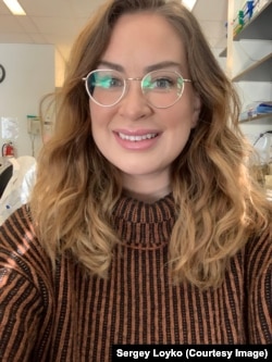 Алексіс у цивільному житті, до великої війни в Україні