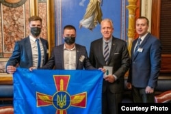 Це молода генерація пілотів, за якими мало б бути майбутнє українських Повітряних сил, згадують колеги та знайомі