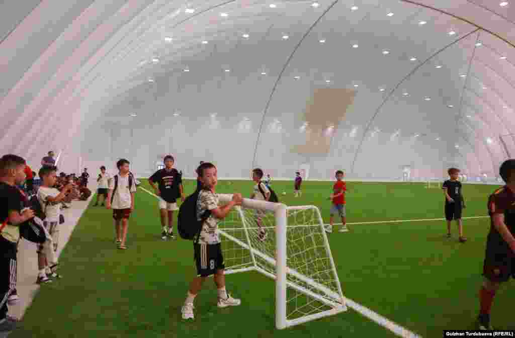 &ldquo;Барселона&rdquo; академиясынын жабык машыгуу жайы.&nbsp;