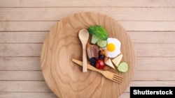 برای مراقبت از صحت خود باید به غذای خود توجه کنیم