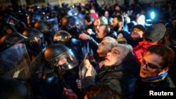 Վրաստան - Ցուցարարների և ուժայինների բախումը Թբիլիսիում, 8-ը մարտի, 2023թ.