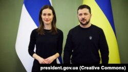 Ֆինլանդիայի վարչապետ Սաննա Մարինը և Ուկրաինայի նախագահ Վլադիմիր Զելենսկին, Կիև, 10 մարտի, 2023թ.