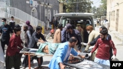 جریان انتقال قربانیان رویداد بلوچستان پاکستان 