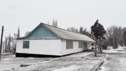 "Мектепке үч чакырым жөө барабыз". Чакан айылдын чоң түйшүгү 