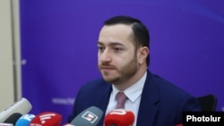 ՀՀ ԲՏԱ նախարար Մխիթար Հայրապետյան, արխիվ