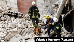 За ДСНС, рятувальники встигли зайти у безпечне місце, з особового складу ніхто не постраждав.