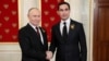 Türkmen prezidenti Serdar Berdymuhamedow Russiýanyň prezidenti Wladimir Putin bilen duşuşygynda beýleki postsowet liderlerinden tapawutlylykda döşüne georgiý lentasyny dakynyp çykdy. 
