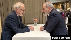 Վարչապետ Նիկոլ Փաշինյանի և Եվրոպական ներդրումային բանկի նախագահ Վերներ Հոյերի հանդիպումը, լուսանկարը՝ ՀՀ վարչապետի աշխատակազմի լրատվականի