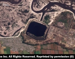 Охладительный пруд ЗАЭС на спутниковом снимке Planet.com, сделанном 20 июня