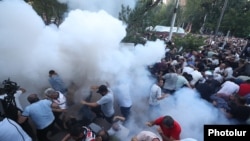 Ոստիկանության և ցուցարարների բախումները Երևանում 2024 թվականի հունիսի 12-ին