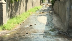 Զարոբյան փողոցի բնակիչների պնդմամբ՝ արդեն 20 օր է իրենց փողոցներով խմելու ջուր է հոսում. ինչո՞ւ
