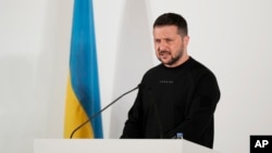 «Я не можу вам зараз сказати, скільки ми отримаємо літаків і коли це точно буде. Але ми будемо прискорювати це», – Володимир Зеленський