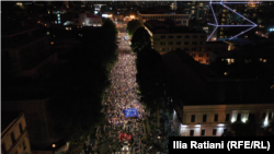 Тбилиси. "Чет элдик агент" мыйзамына каршы акция. 