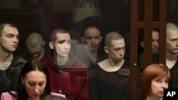 Орусияда өтүп жаткан соттук отурум.