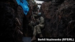 Бахмутту коргоп жаткан украин жоокерлери.