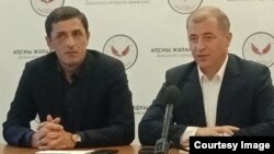 Темур Гулия и Адгур Ардзинба