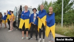 Орус бийлиги чыгарып кеткен 11 бала Украинага кайтарылды.