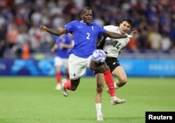 Франция жана Египет курамаларынын беттеши.