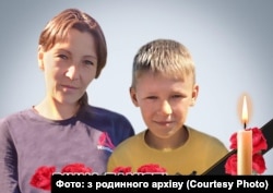 Олександр Сірий з мамою Юлією. Фото з родинного архіву