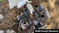 Уламки дрона, знайдені на місці російського удару по Харківщині, жовтень 2022 року