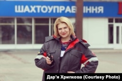 «Мені страшно, коли там знаходжусь, але це ж наша робота, і не одна я там така, працює все підприємство, а це кілька тисяч робітників»