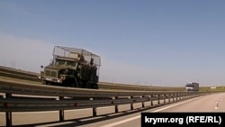 Российская бронемашина в Крыму, 23 мая 2024 года