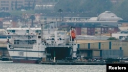 Украинага аскердик техника жөнөтүү учуру. Сантандер порту.