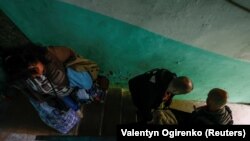 Евакуація з прифронтових міст на Донбасі (фото)