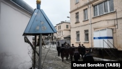 Орусиянын абактарынын бири.