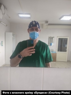 «Бундес» у цивільному житті працював хірургом в приватній клініці