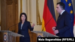 Анналена Бербок и Илья Дарчиашвили