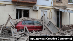 Наслідки російського обстрілу в Херсоні, лютий 2024 року