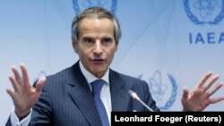 Ատոմային էներգիայի միջազգային գործակալության տնօրեն Ռաֆայել Գրոսսի, արխիվ