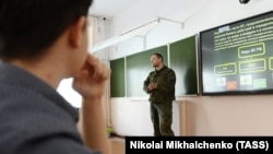 С начала 2024 учебного года в российских школах ввели предмет «Основы безопасности и защиты Родины».